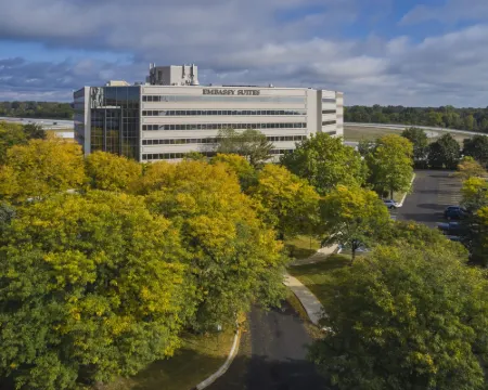 Embassy Suites by Hilton Detroit Troy Auburn Hills Hotel di Troy