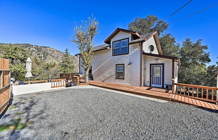 Inviting Julian Home w/ Scenic View & Hot Tub