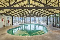 4 Mi to Cherry Grove Beach: Studio w/ Pool Access - en bord de mer