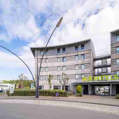 B&B HOTEL Calais Terminal Cité de l'Europe 3 étoiles Hotel Exterior