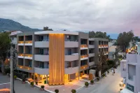 Corissia Beach Hotel - parking