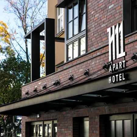 H11 Aparthotel