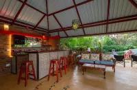 The Courtney Lodge