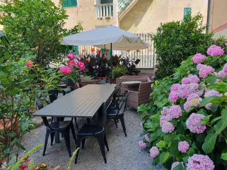 Vast panoramic apartment 3 minutes from the sea Отели рядом с достопримечательностью «Golf Paradiso»