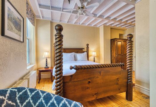 더 스트라포드 호텔 객실 내부 모습