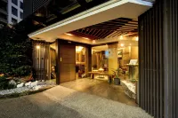 tenlien Ibsen hot spring hotel - Afhentnings-/afleveringstjenester