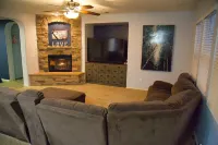 Spacious Mountain Home in the City Limits