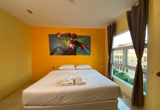 가성비 호텔 로비