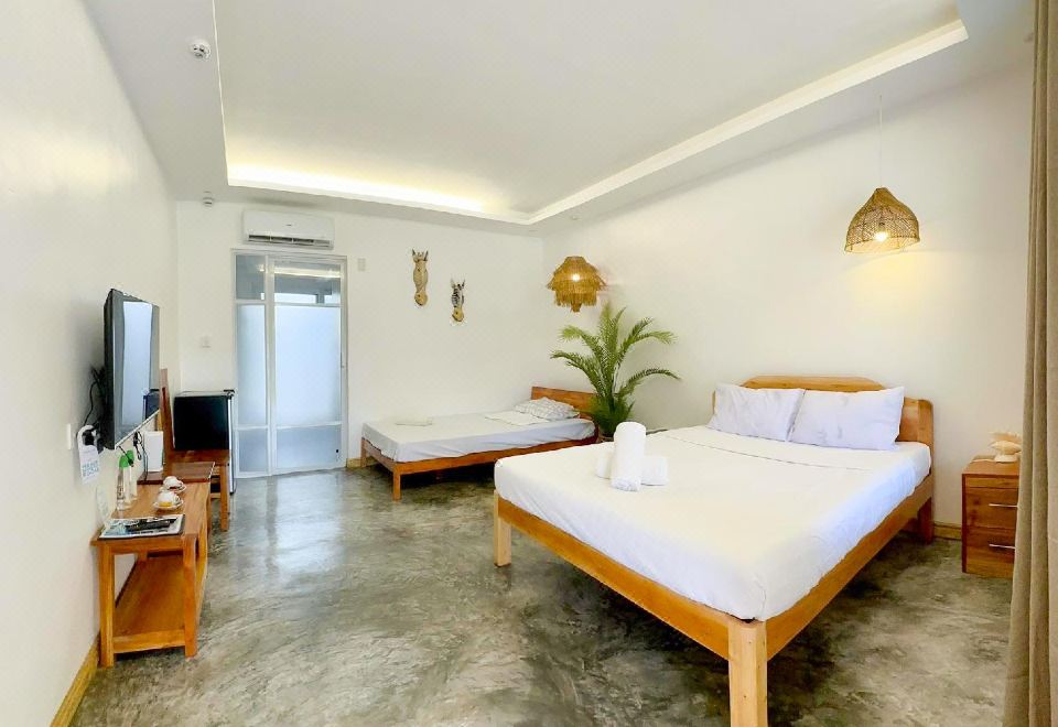 3. 트리셰이드 리조..