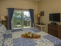 COUPLES RETREAT, HUGE OCEAN VIEWS, FREE KAYAKS & PADDLE BOARDS Hotels in Coral Bay