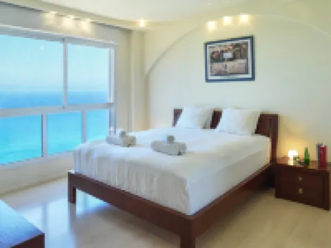 Netanya Panoramic Sea-View 4BR Apt Hotels in Scharonebene