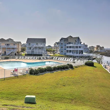 Manteo Waterfront Resort Home w/ 30-ft Dock!