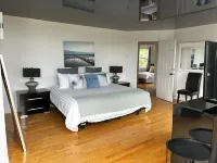 Au Sommet du Lac Magog Hotels in Magog