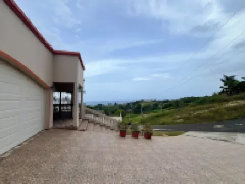 Ocean View House Quebradillas & Rooftop Hoteles en Quebradillas