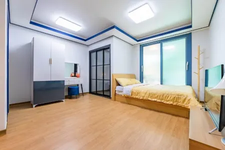 Miryang Playground Pension Отели рядом с достопримечательностью «Pyochungsa»