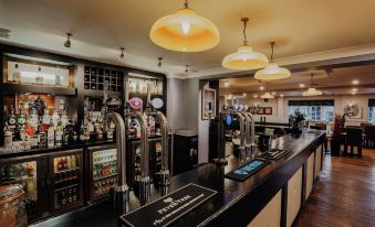 Crown Lodge Hotel