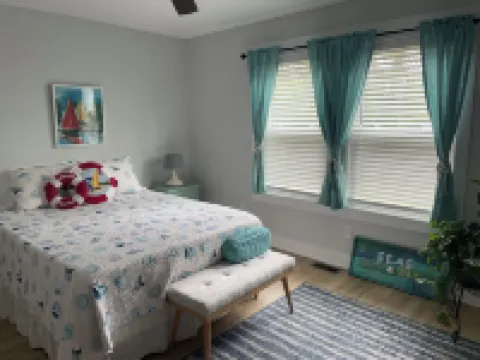 Downstairs apt in newly constructed Kill Devil Hills home with private entry!