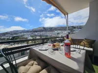 Apartment with Sea View Close to the beach