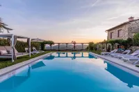 Villa Borbone - Perched on the Lucca Hills - Kolam Renang Peribadi
