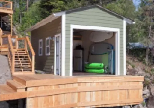 Lake House with Sauna, kayaks, S.U.Ps, snorkeling sets and boat parking