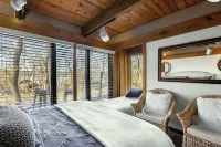Cedar Nest Experience Ozark Magic in Sunrise Beach - parcheggio