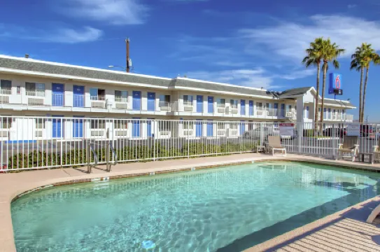 Phoenix, AZ - Airport - 24th Street