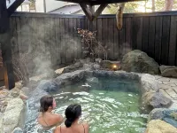 HANZ OUTDOOR RESORT (formerly GLAMPING VILLA HANZ KAWAGUCHIKO） Hotels near Lake Saiko