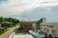 Hyatt Place Bowling Green Hotels near JCPenney
