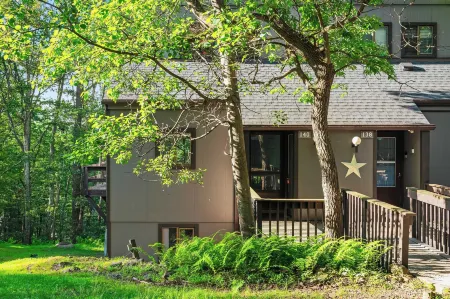 Timberline Retreat by AvantStay Forest Views & Minutes to Camelback Resort