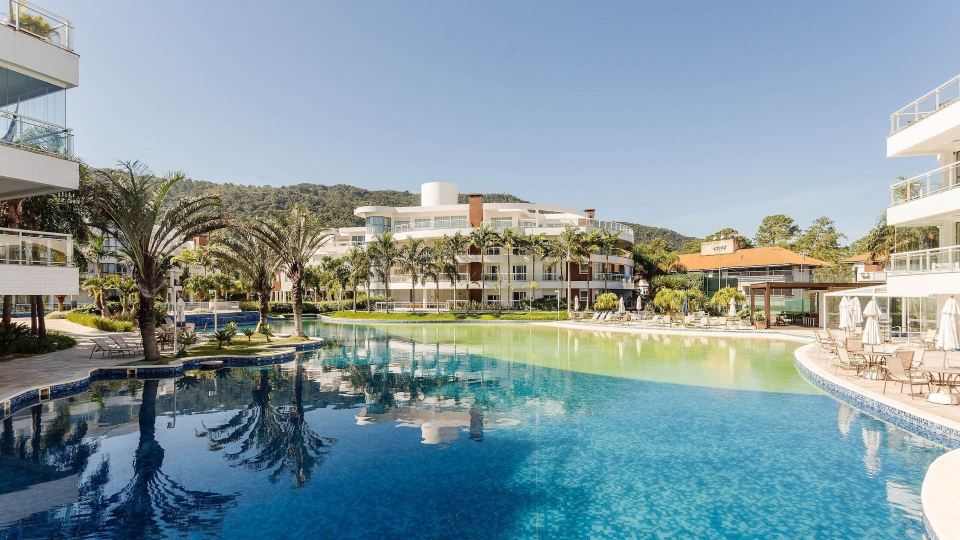 Apt in Resort w/ Pool 200m From the Beach Mhe0114