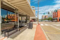 HiSTORIC DOWNTOWN HAMMOND CONDO 2 bed, 2 bath