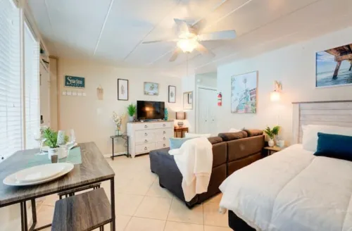 Sunny Days Beach Studio on the Boardwalk w/Pool