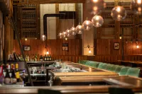 Motto by Hilton Washington DC City Center - bar
