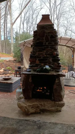 Charming 2-bedroom country house with AC, WiFi in Columbus