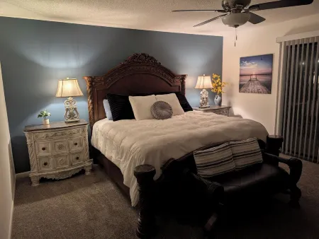 Well stocked 3-bedroom house in best part of peaceful Picayune with games, BBQ. Отели в г. Пиккейн