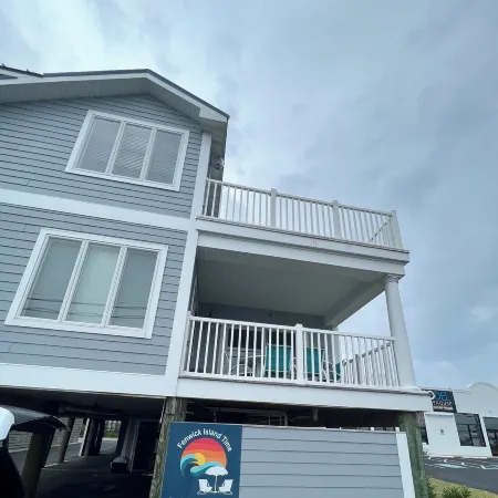 Beautiful Oceanside House in Fenwick Island DE with 12 Person Hot Tub