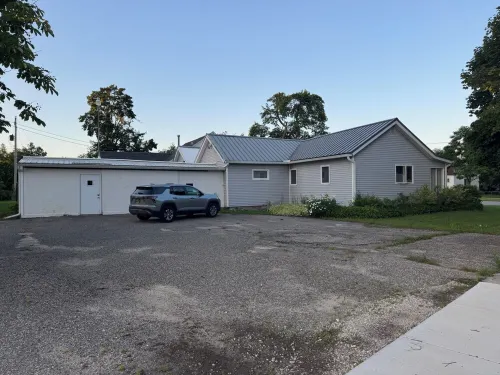 Steps from Your Snowmobile Adventure! Cabin Feel in the City Book While You Can! Hotels in Cheboygan