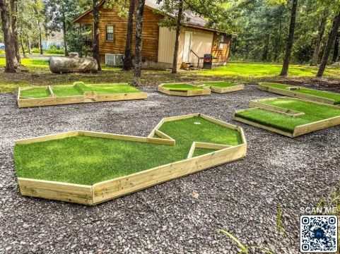 Secluded Tenkiller Cabin close to all Marinas! Less than 5 Minutes from Marinas!