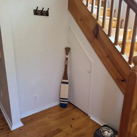Cambria Cute Cottage with Private Deck