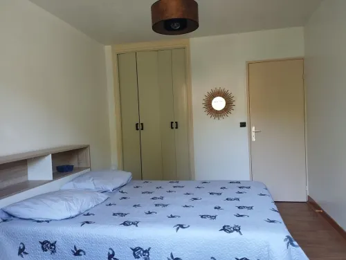 House in Barnas (07330) at the foot of the river and swimming Các khách sạn ở Barnas