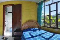 Private room in residential home hosted by MamaEmma