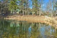 Berkeley Springs Haven w/ Sleepy Creek Access! - Wifi