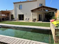 Modern family home Hotels in Pezenas