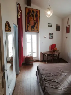 Character house, 3 bedrooms, 3 bathrooms, large living room, wood burning stove Hotels in der Nähe von Autour de la Citadelle