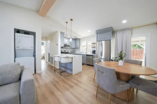 ⁂ All-New ⁂ AC/Heat⁂W/D⁂ AC⁂ Pet Friendly ⁂ Yard⁂