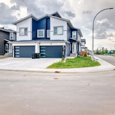 1-Bed, w/ In-Unit Washer & Dryer, Cozy Living,1-2 Min Drive to Anthony Henday!