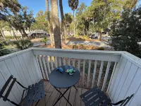 Modern Coastal Retreat Near the Beach & Golf - Sleeps 4 에디스토 비치 호텔