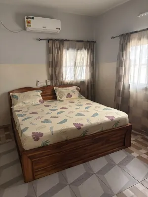 Apartment near city center & airport Hotel di 