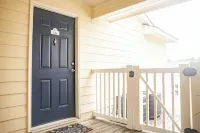 Harbor Landing - Water Views! Pool & hot tub - 2be/2ba condo in Ocean Springs! Hotels in Gulf Park Estates