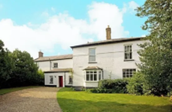 The Norfolk Farmhouse nr coast with hot-tub Hotels in North Walsham